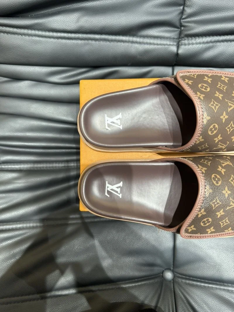 Louis Vuitton Slippers FlexibleFit 30650