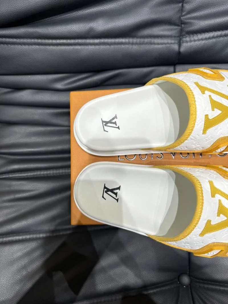 Louis Vuitton Slippers Refined 30626