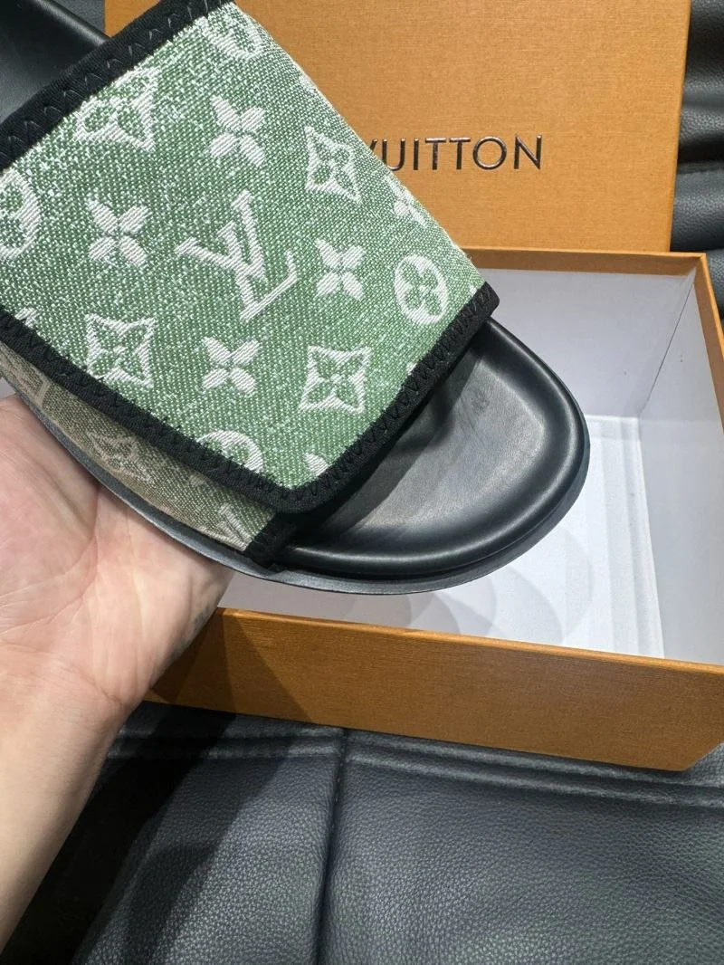 Thermal Louis Vuitton Slippers 30635