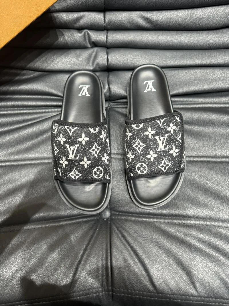 Louis Vuitton Slippers SmoothTexture 30639