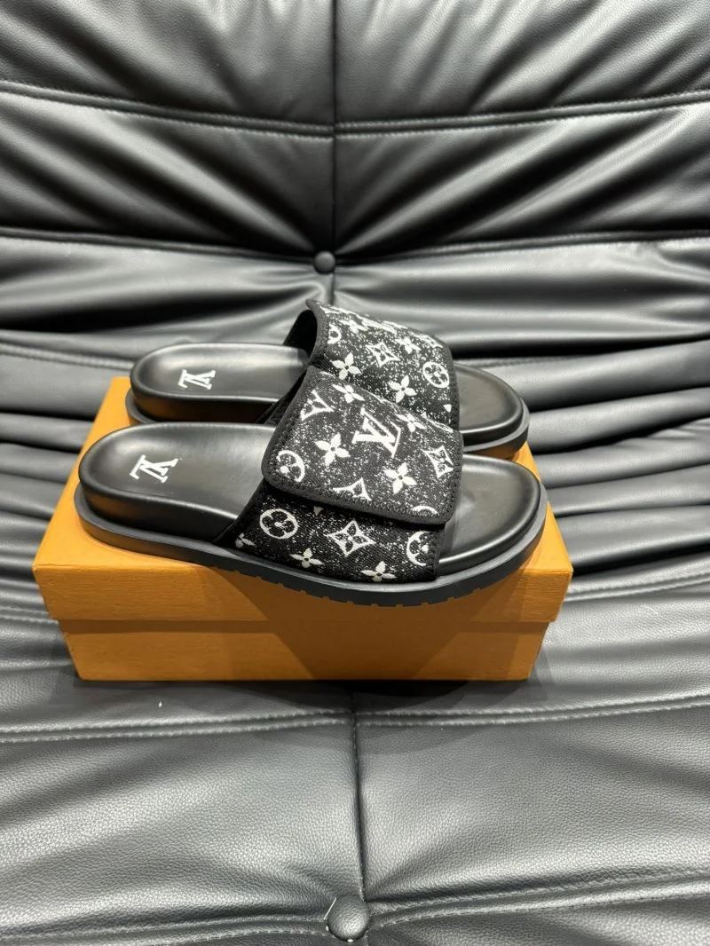 Louis Vuitton Slippers SmoothTexture 30639