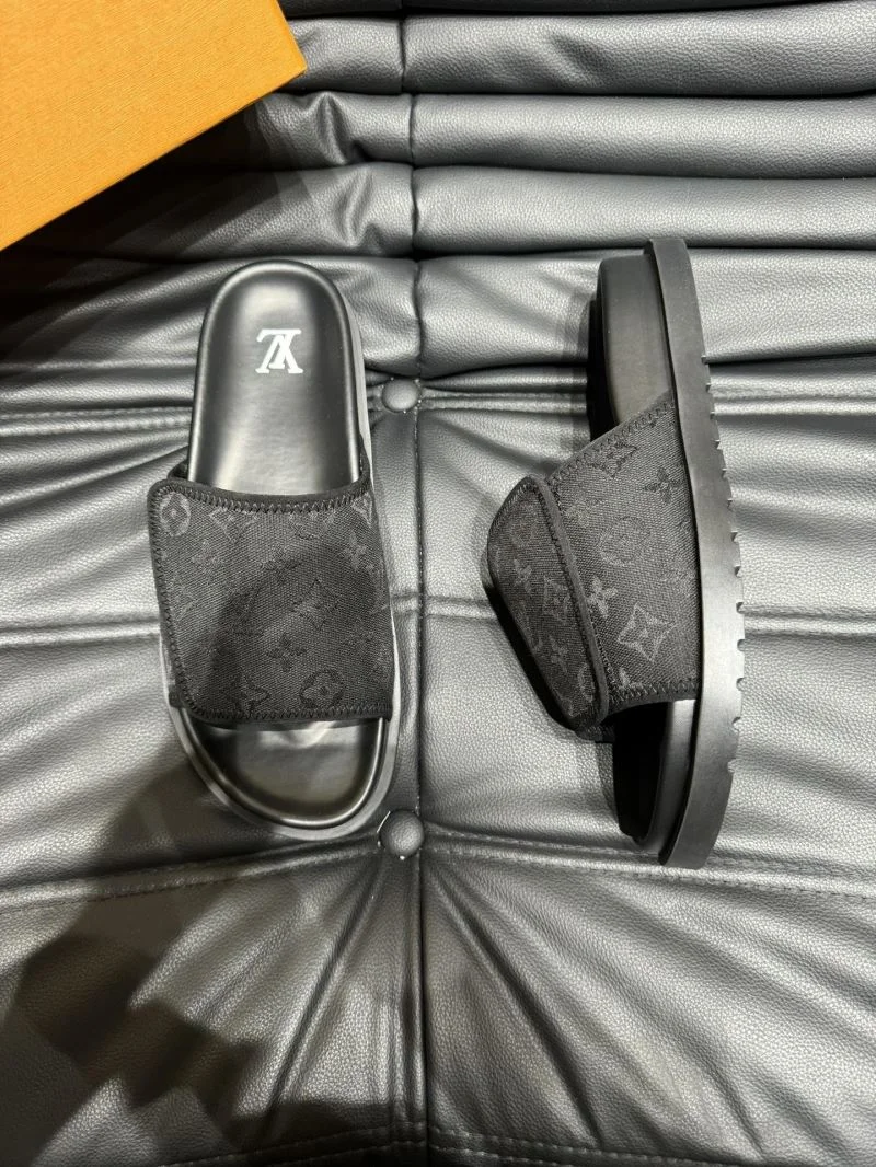 FlexibleFit Louis Vuitton Slippers 30644