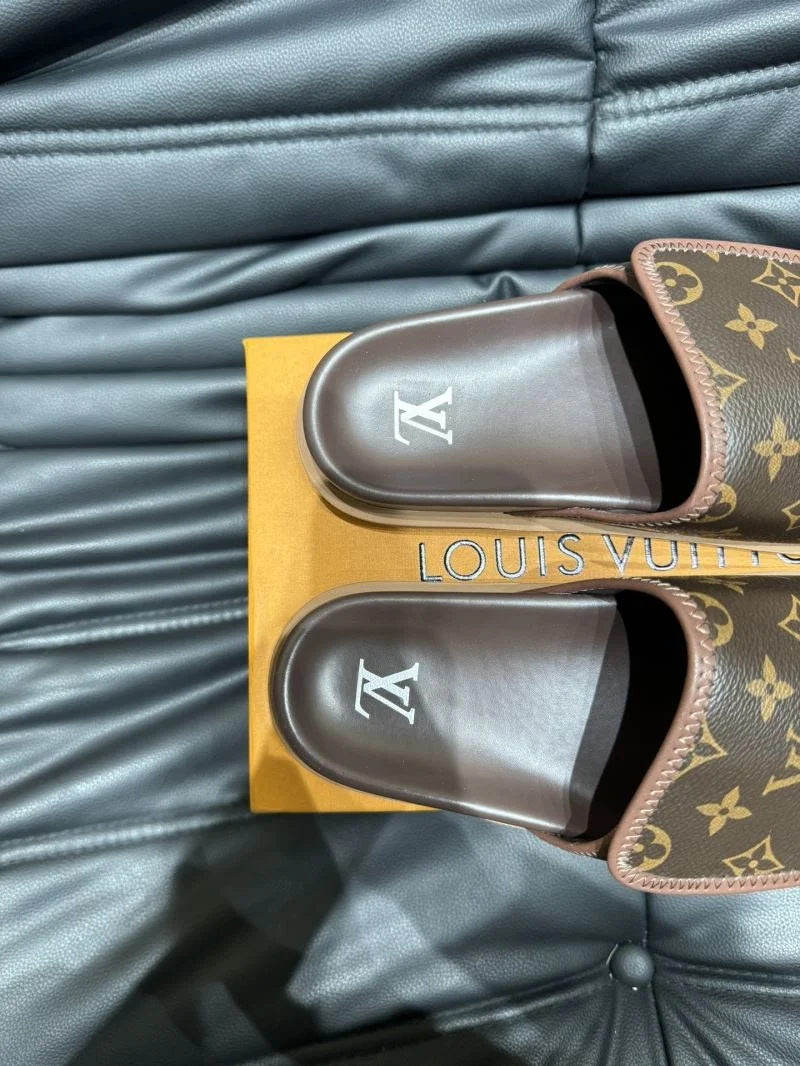 Soft Louis Vuitton Slippers 30627