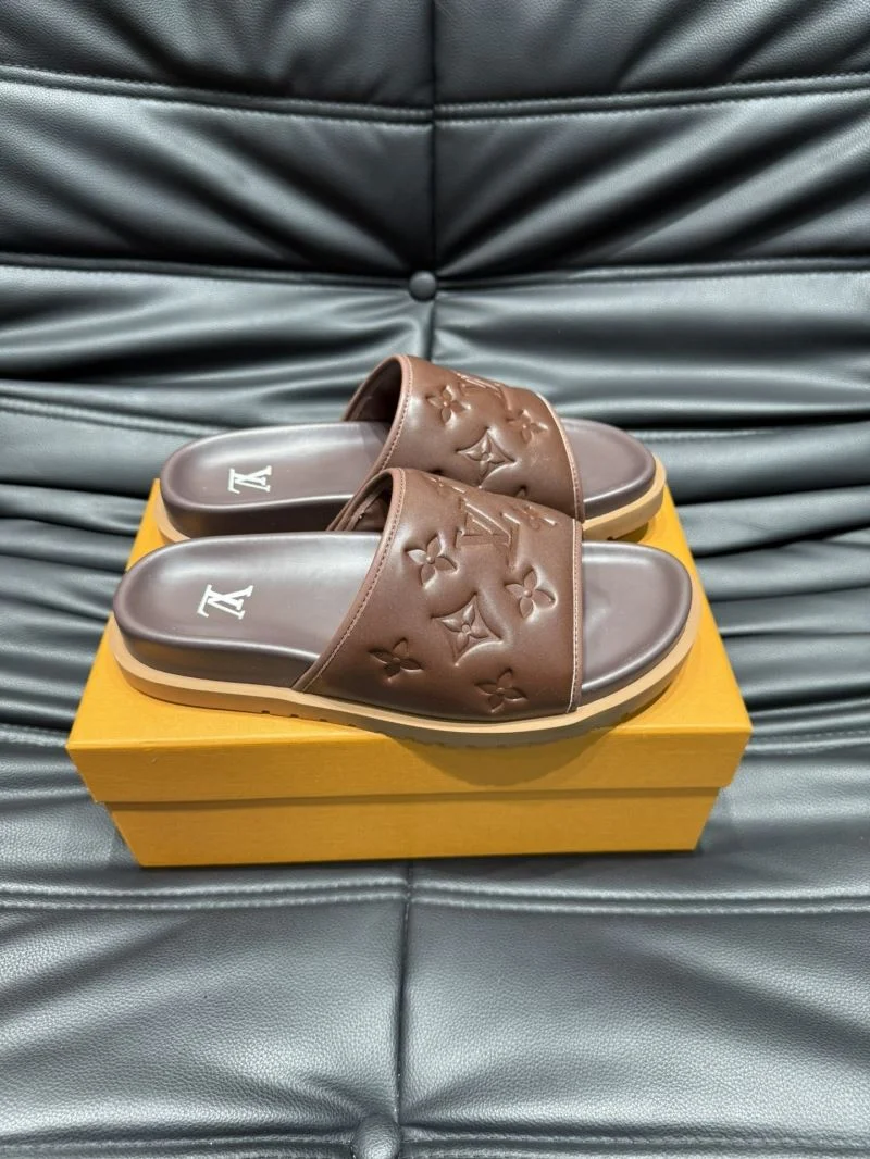 Minimalist Louis Vuitton Slippers 30631