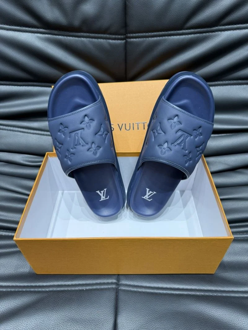Minimalist Louis Vuitton Slippers 30629