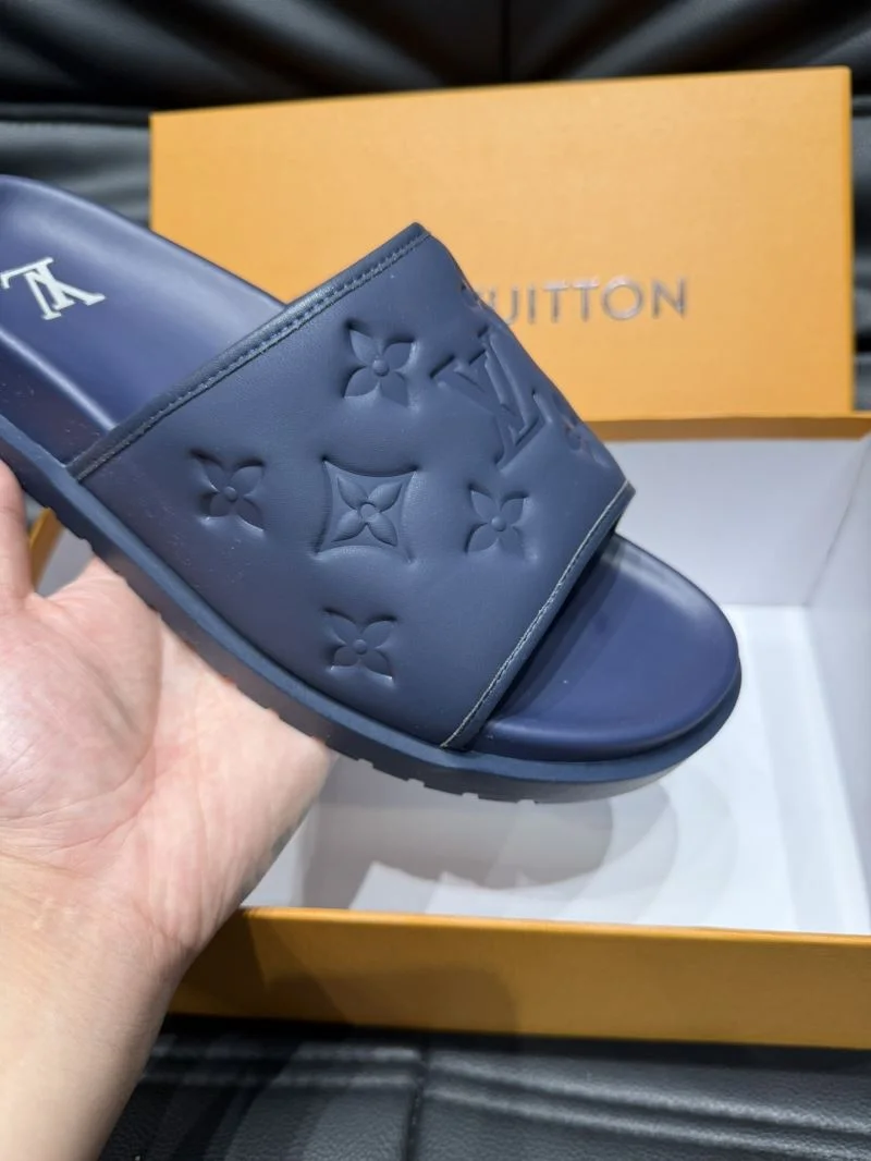 Minimalist Louis Vuitton Slippers 30629