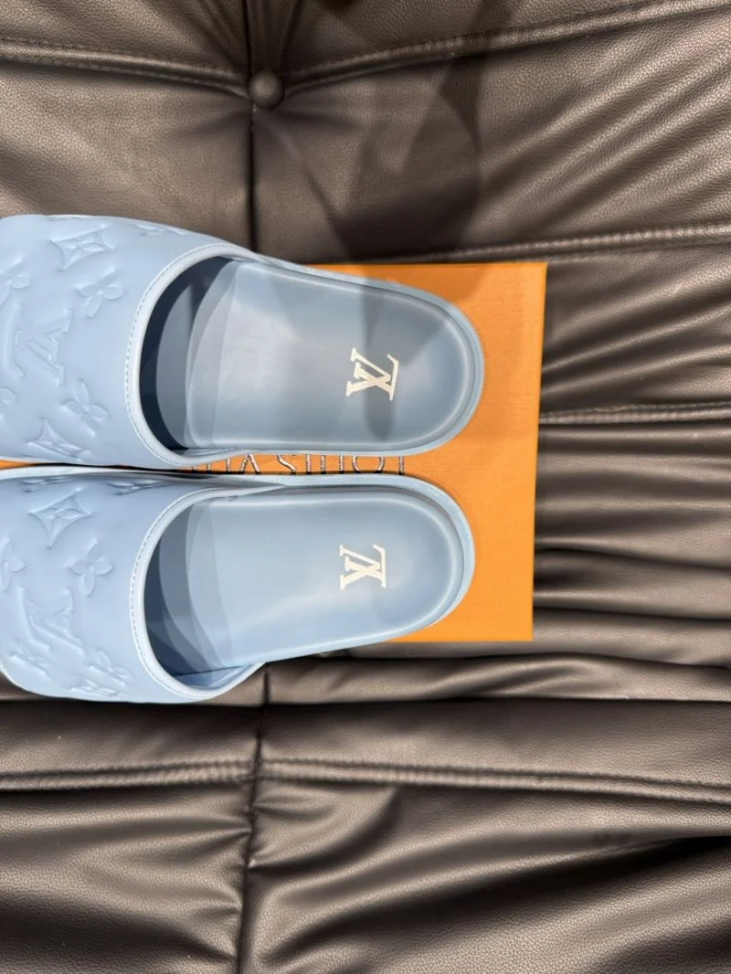 Colorful Louis Vuitton Slippers 30642