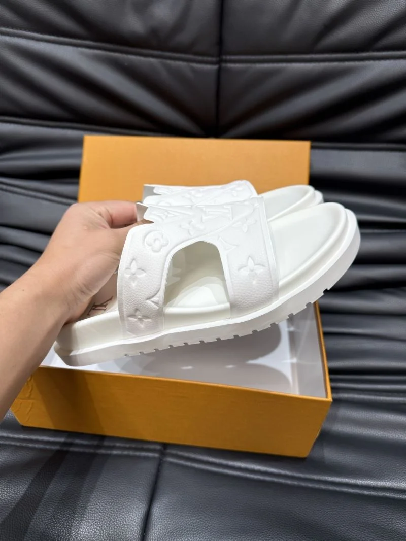 AllSeason Louis Vuitton Slippers 30624