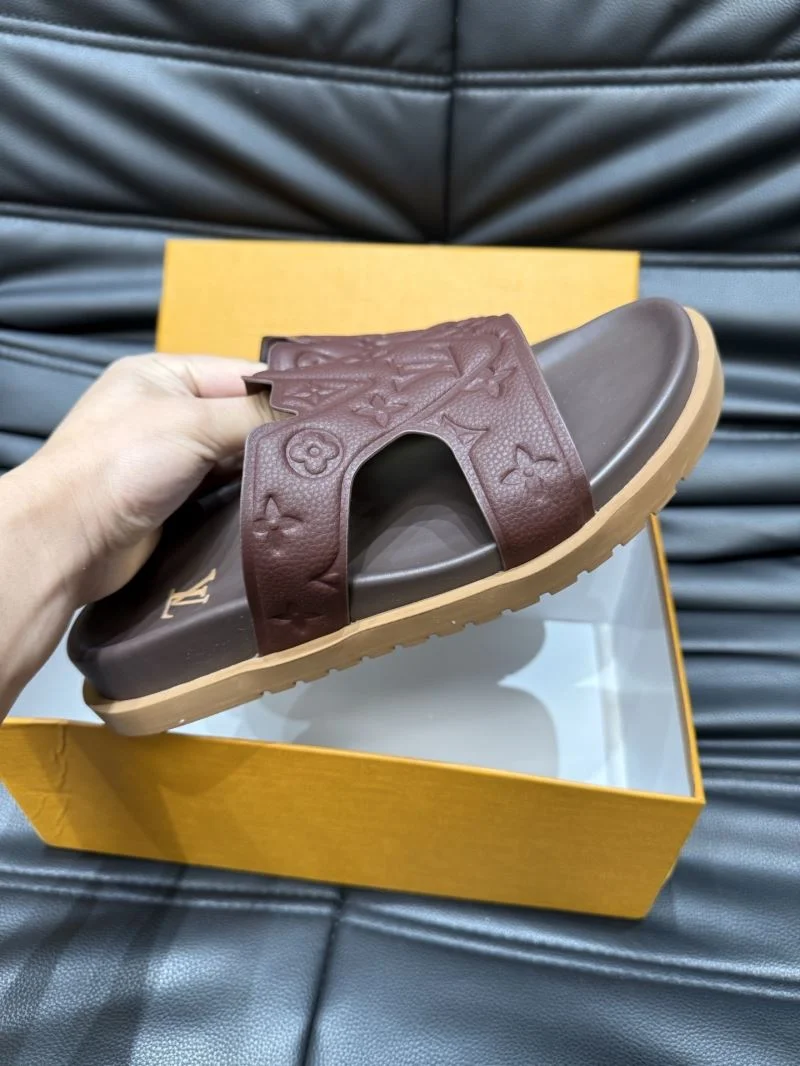 Louis Vuitton Slippers RelaxedFit 30614