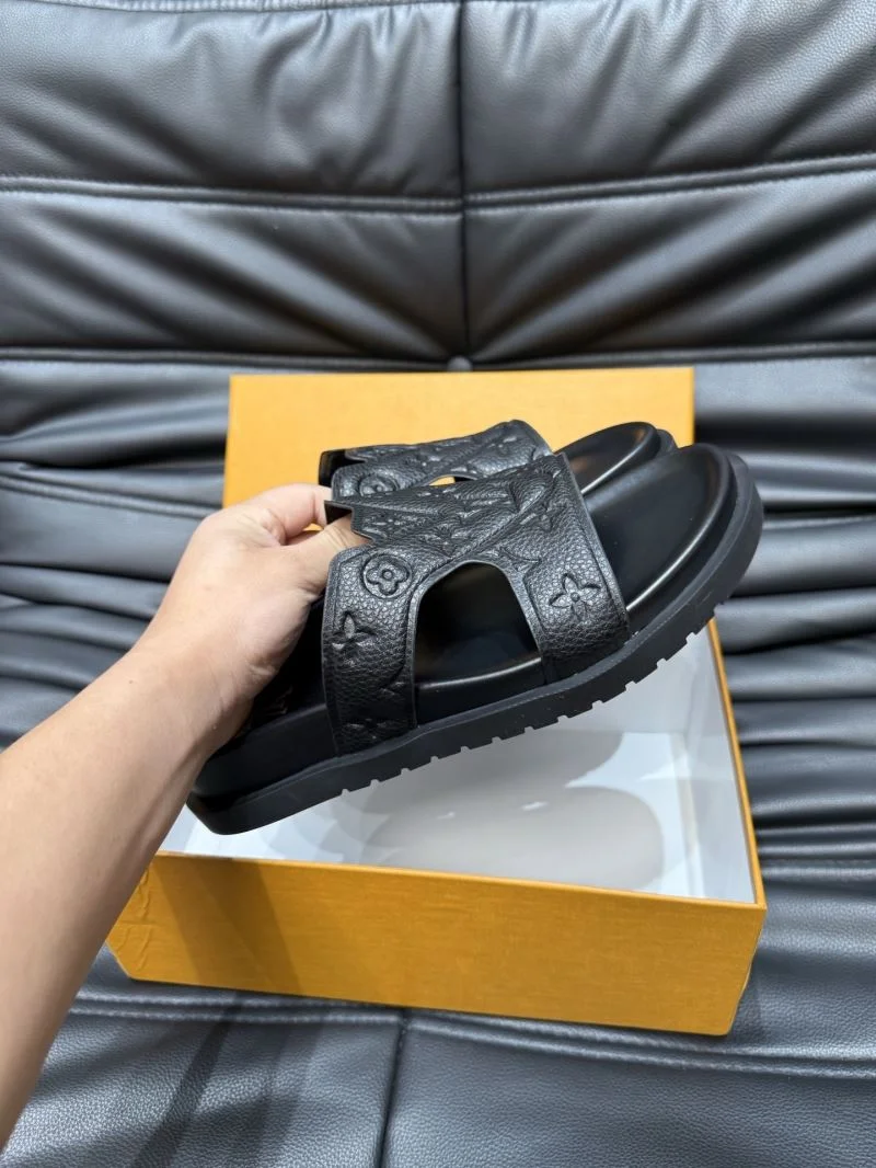 Flexible Louis Vuitton Slippers 30612