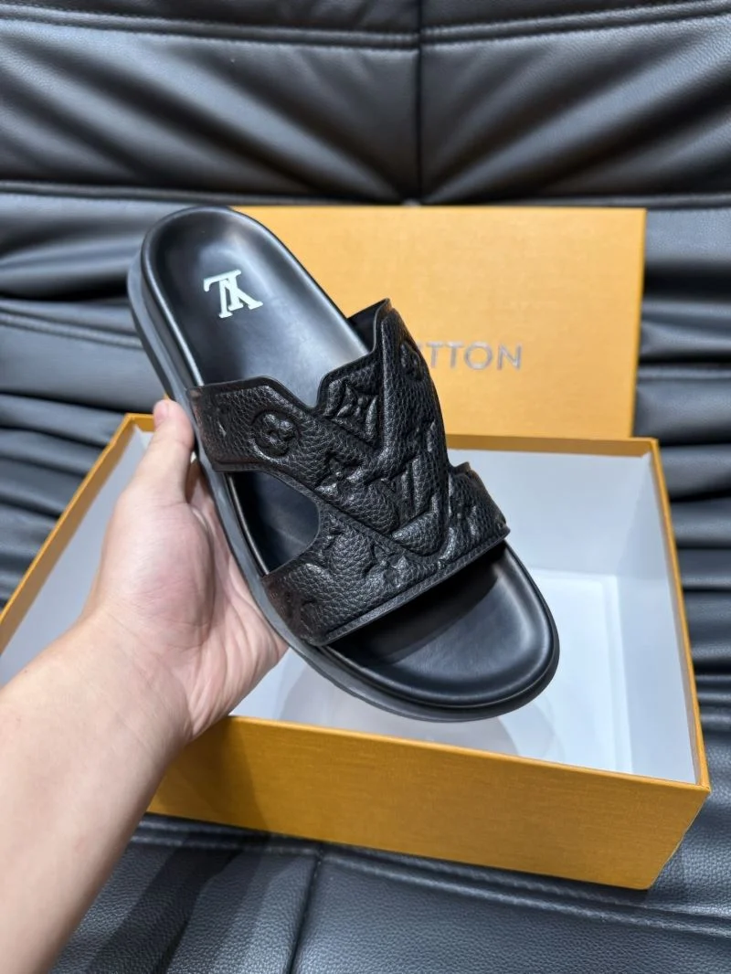 Flexible Louis Vuitton Slippers 30612