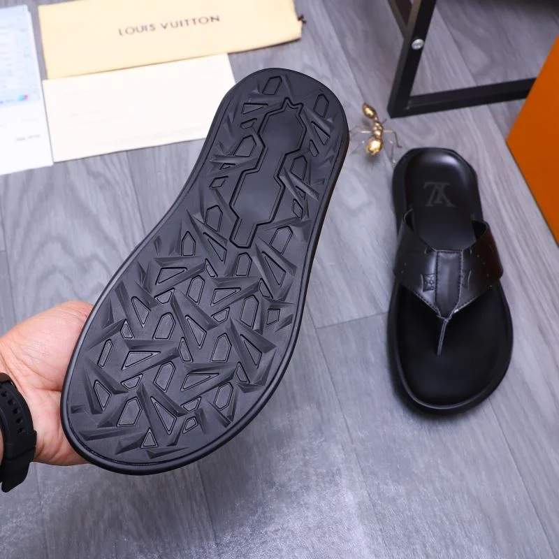 Louis Vuitton Slippers Unisex 30609