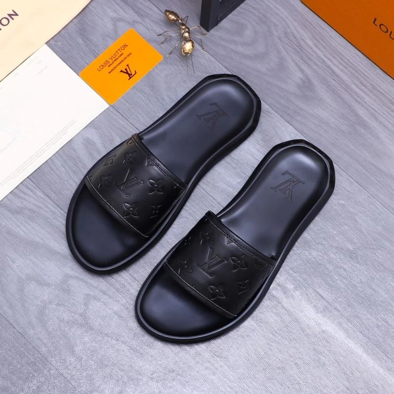 Cozy Louis Vuitton Slippers 30606