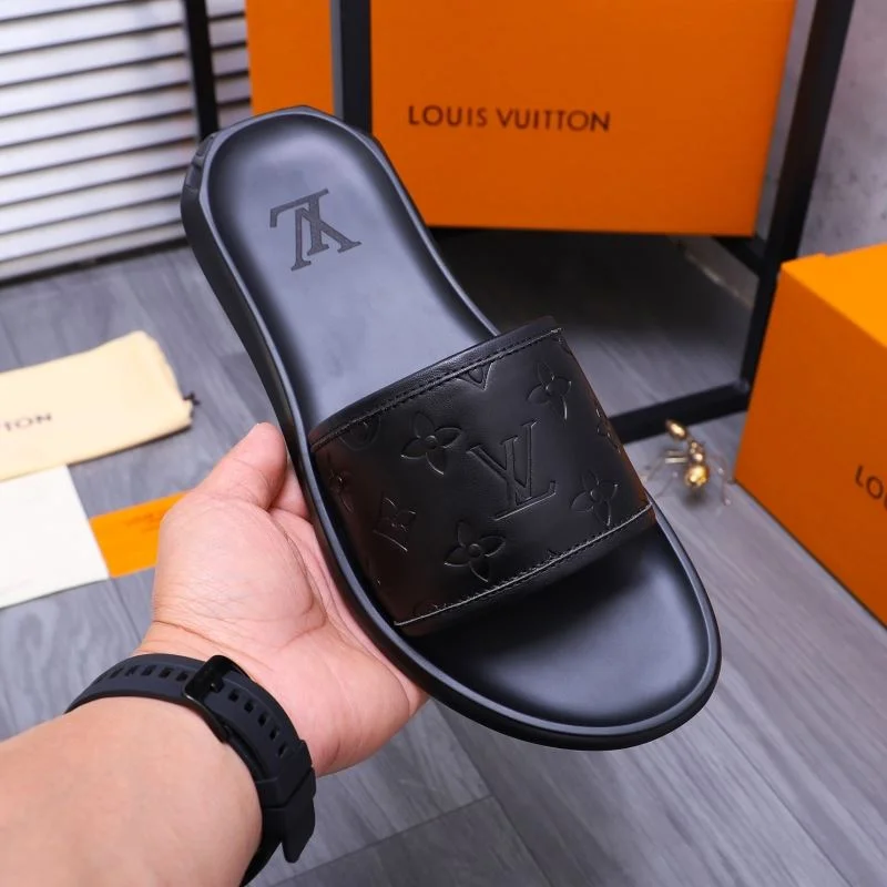 Cozy Louis Vuitton Slippers 30606