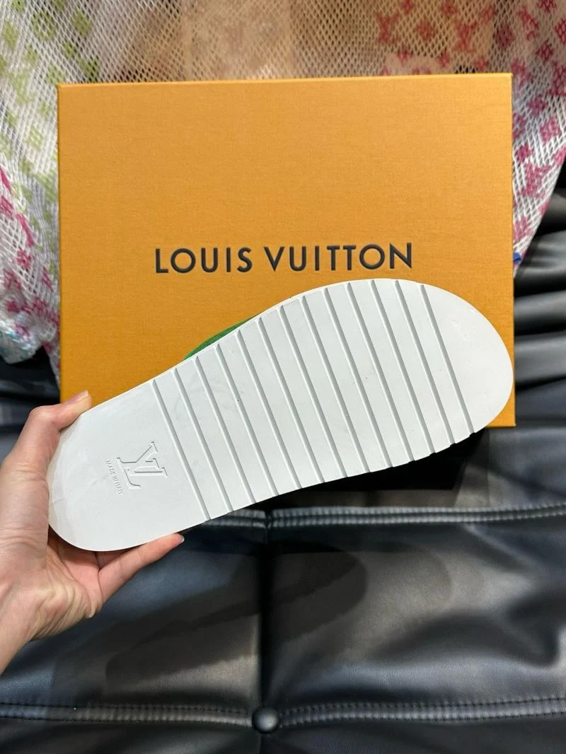 Louis Vuitton Slippers Unique 30603