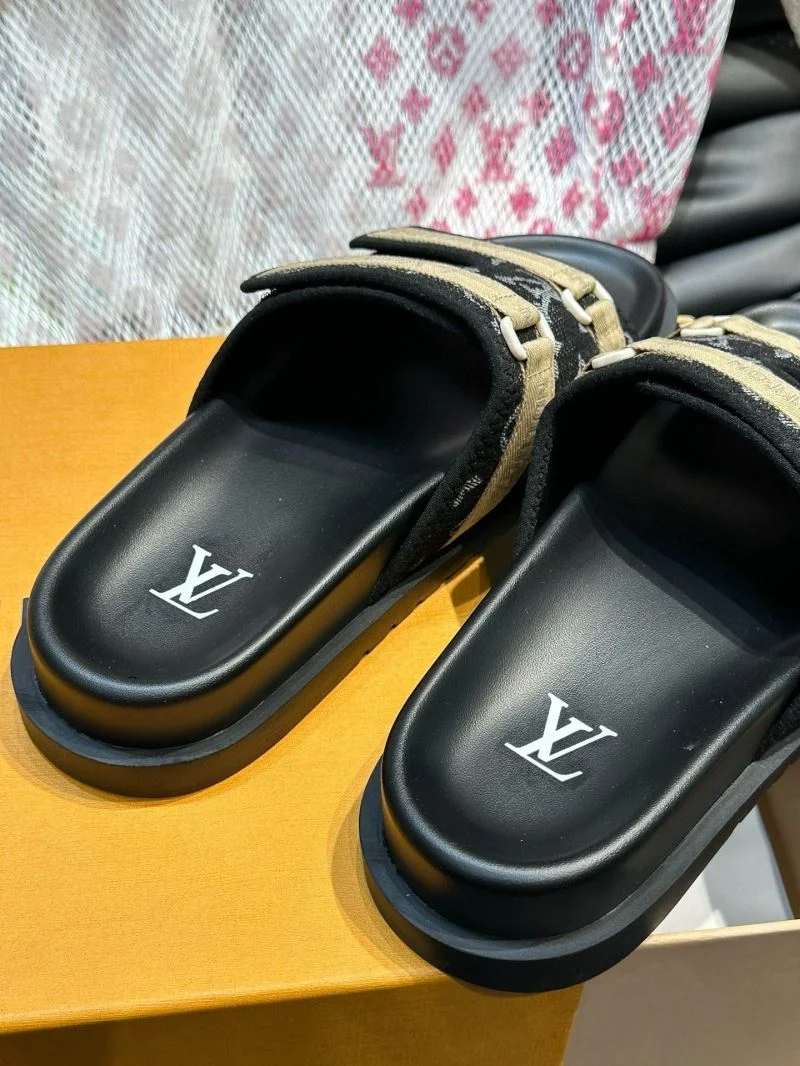 MultiPurpose Louis Vuitton Slippers 30579
