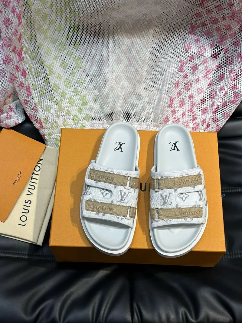 Neat Louis Vuitton Slippers 30591