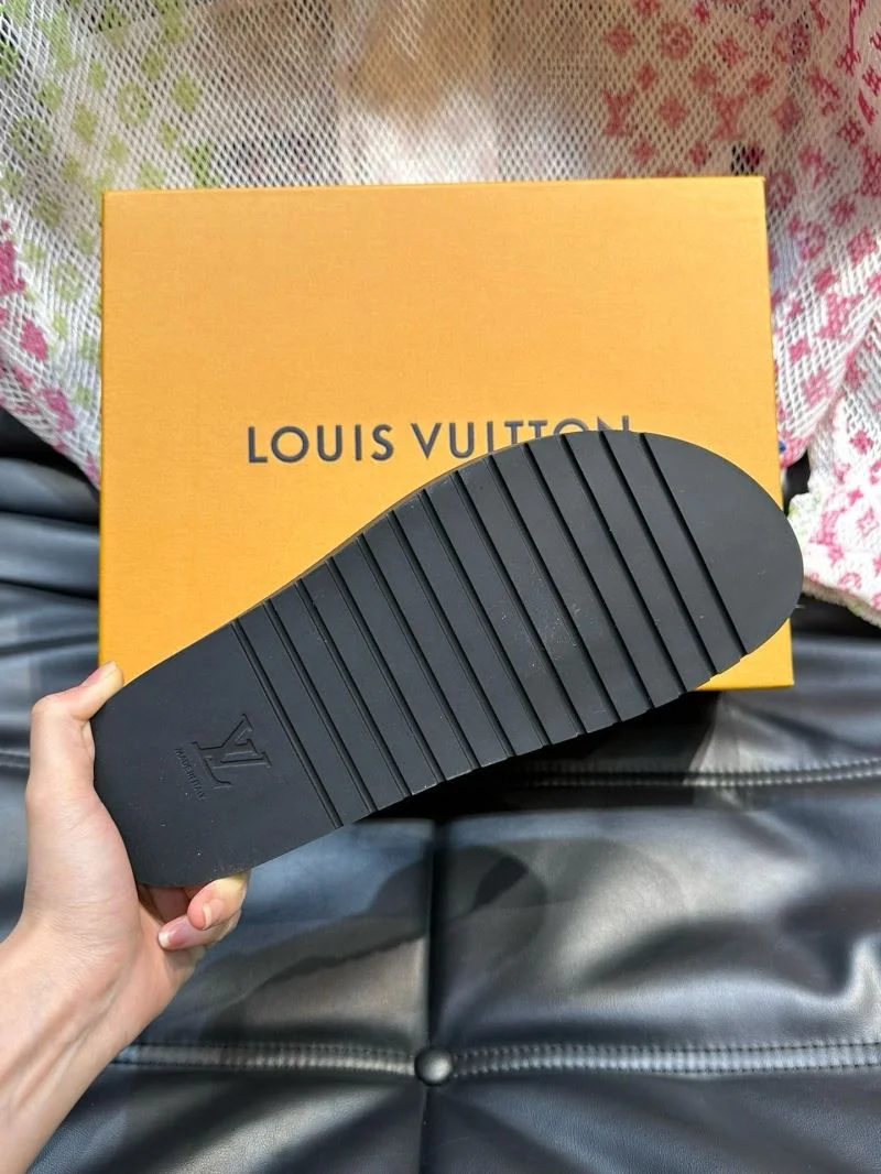 Original Louis Vuitton Slippers 30594