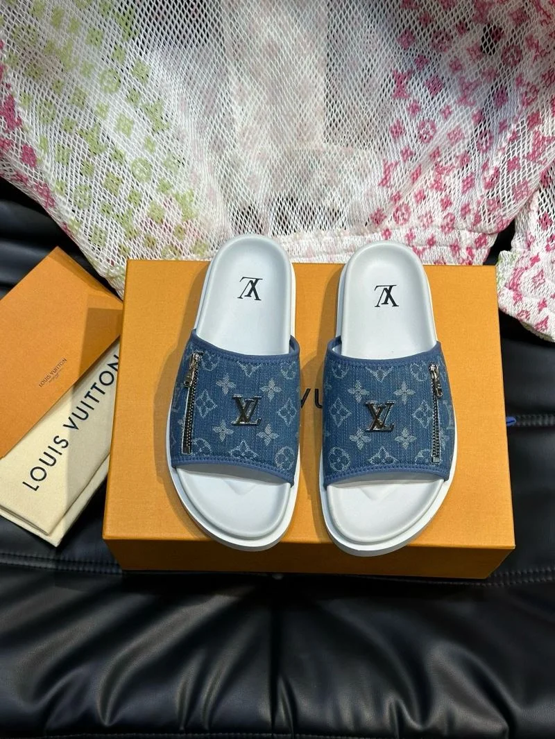 Trendy Louis Vuitton Slippers 30599