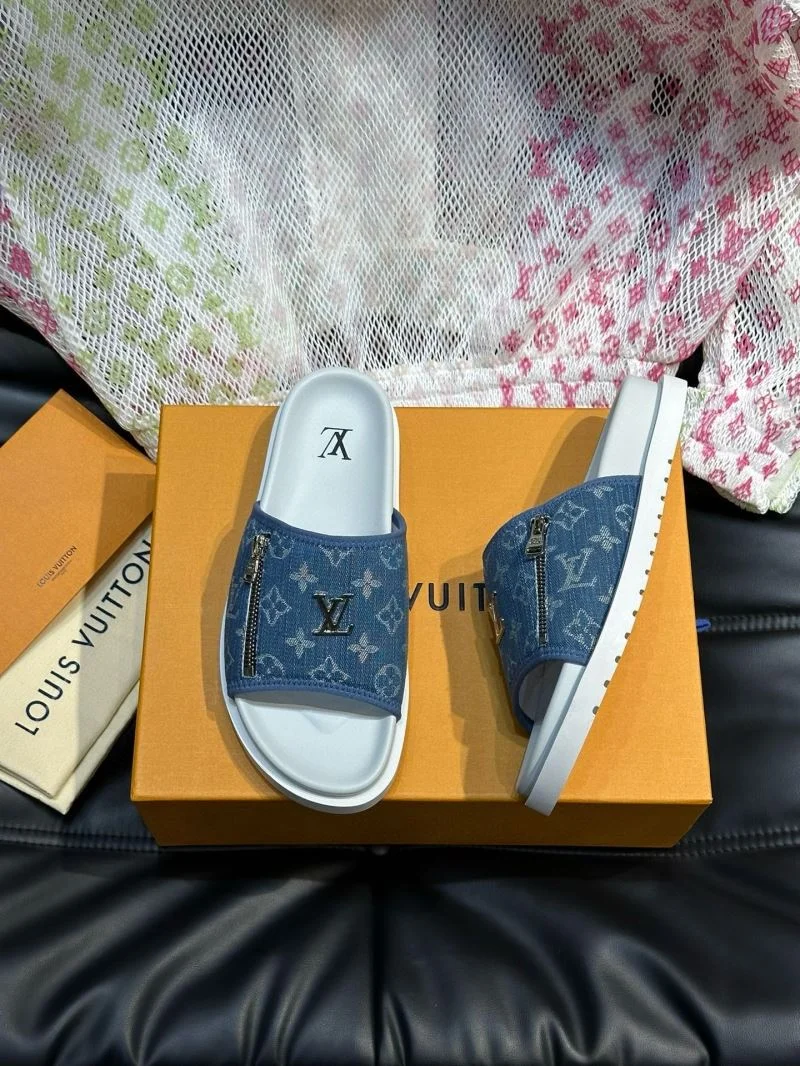 Trendy Louis Vuitton Slippers 30599