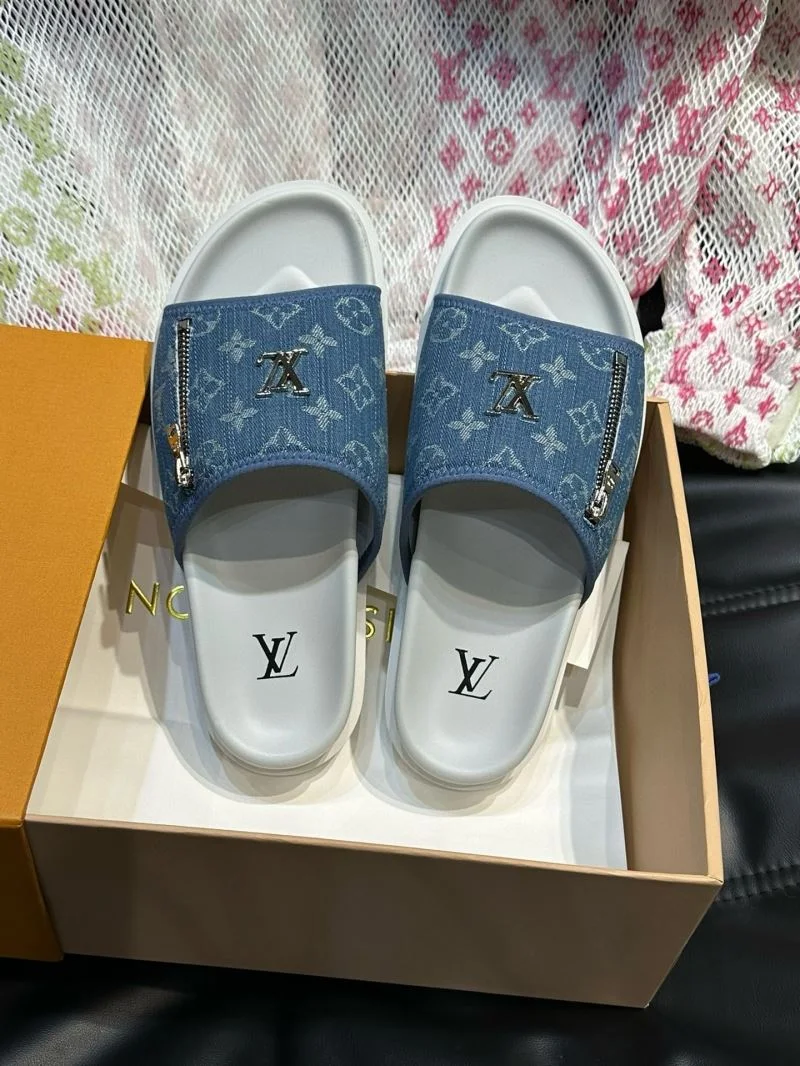 Trendy Louis Vuitton Slippers 30599
