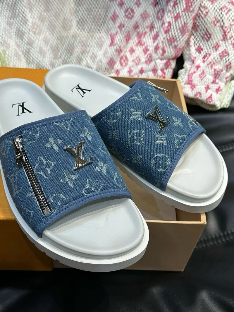 Trendy Louis Vuitton Slippers 30599