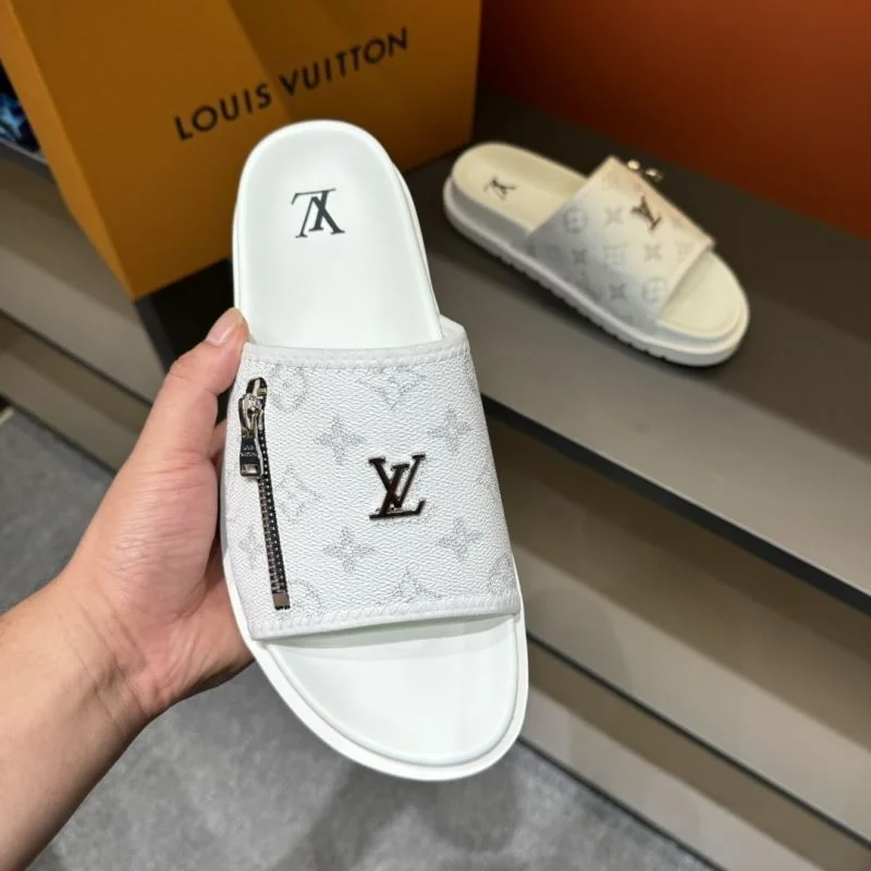 Sporty Louis Vuitton Slippers 30586