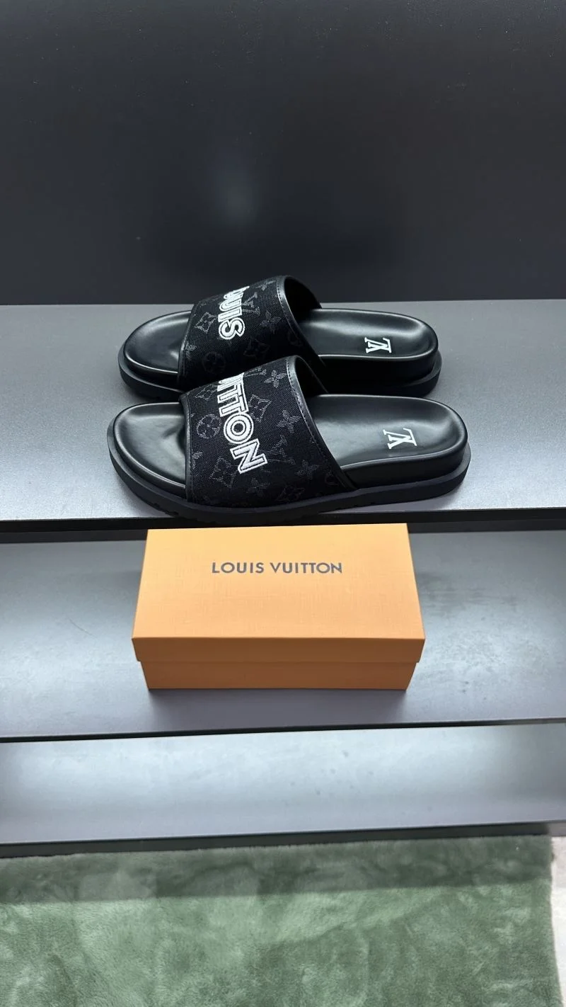 Louis Vuitton Slippers Sustainable 30572