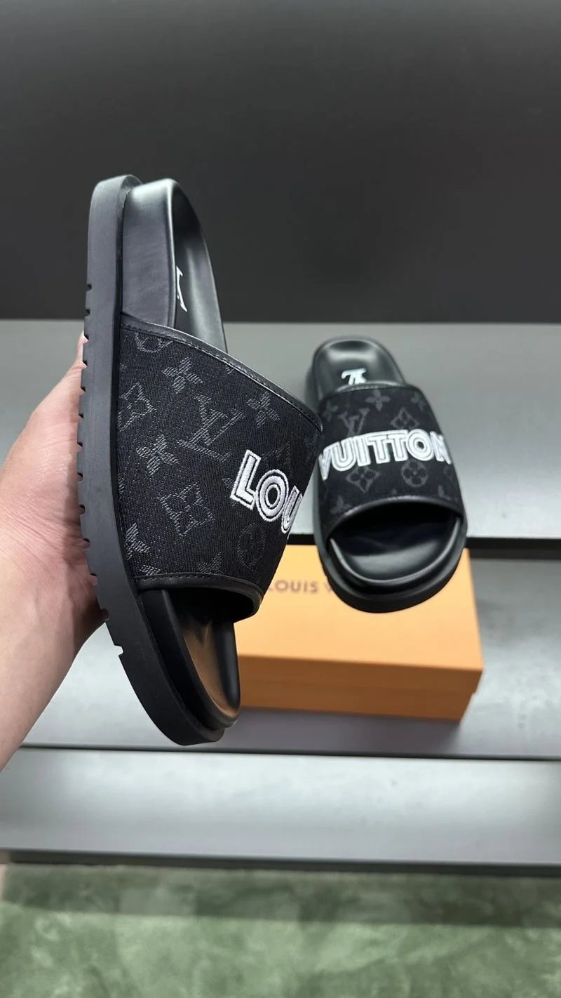 Louis Vuitton Slippers Sustainable 30572