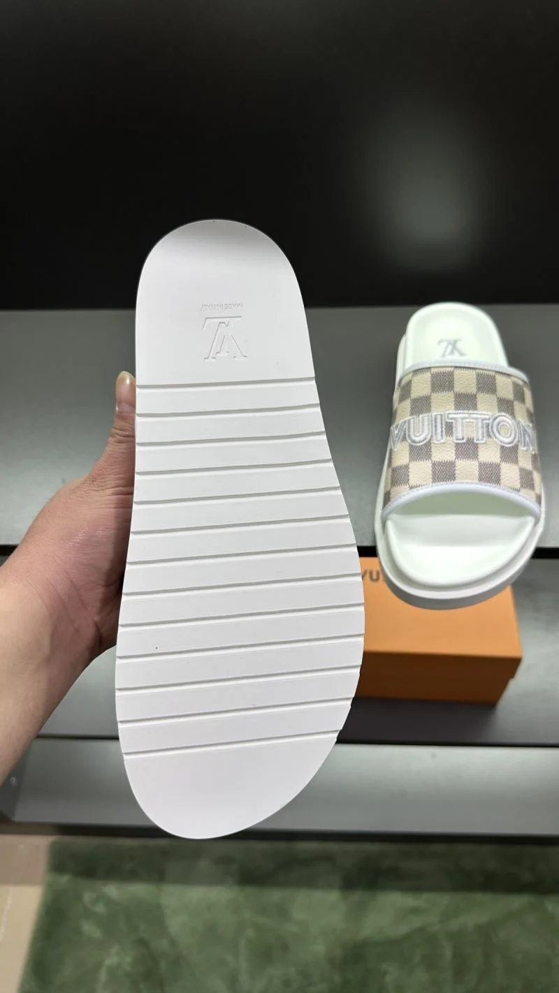 Louis Vuitton Slippers FastDry 30567