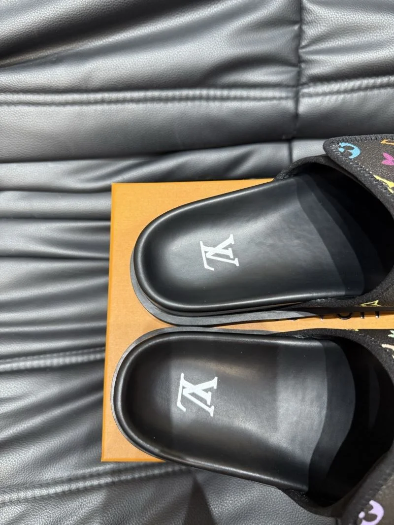 Louis Vuitton Slippers Seasonal 30564