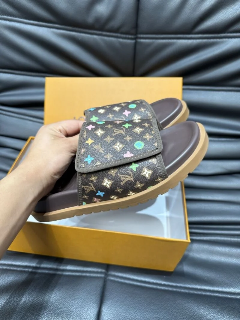 ModernLook Louis Vuitton Slippers 30561