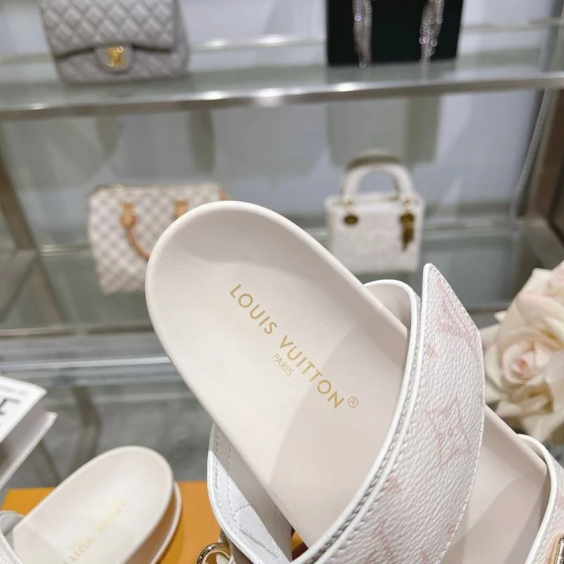 DailyWear Louis Vuitton Slippers 30555