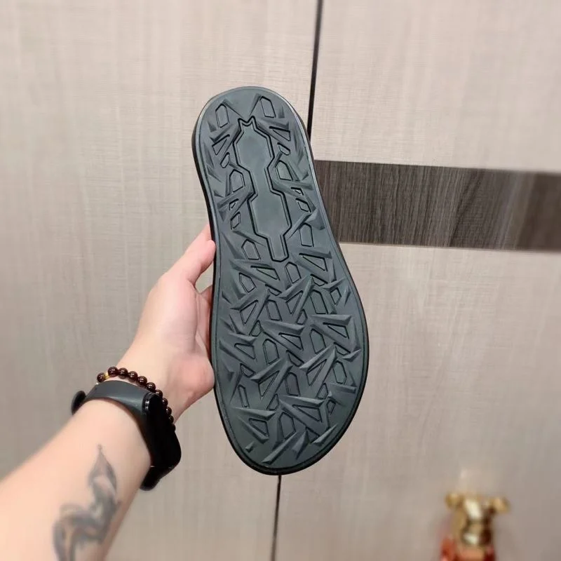 Fashionable Louis Vuitton Slippers 30549