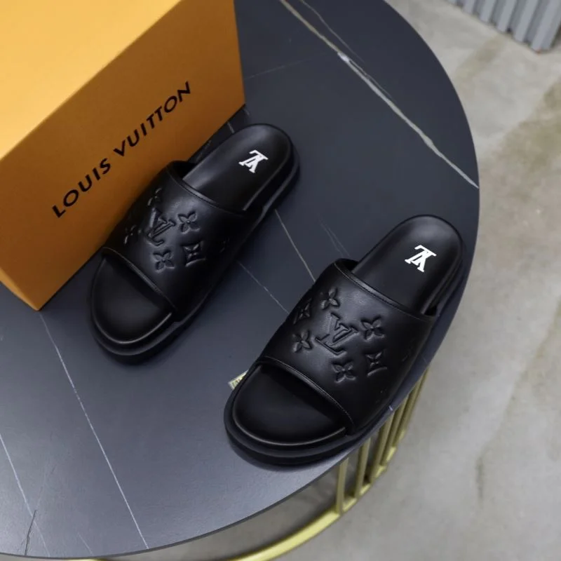 Louis Vuitton Slippers Sleek 30548