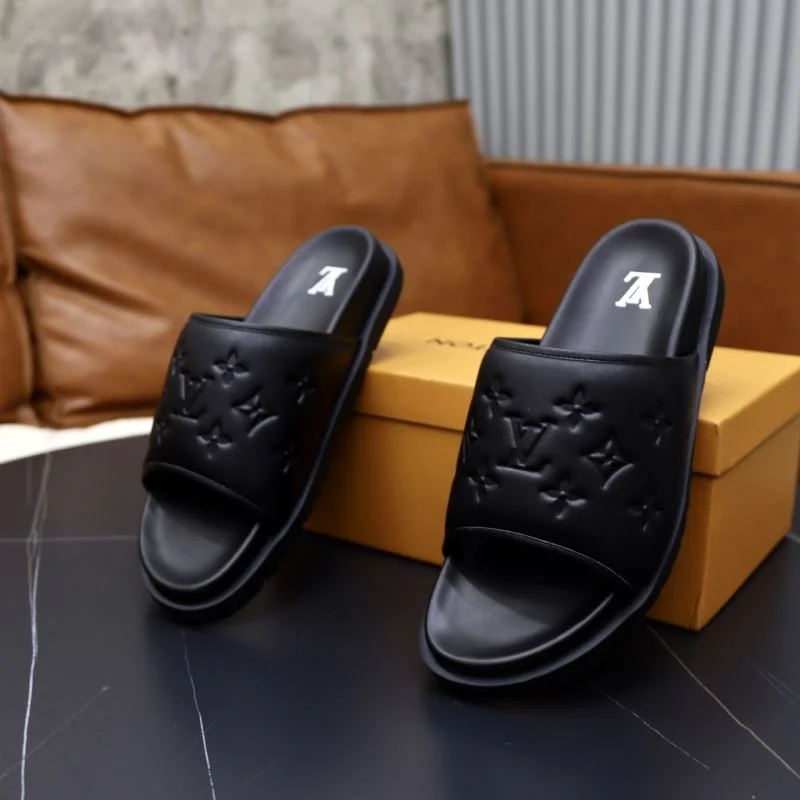 Louis Vuitton Slippers Sleek 30548