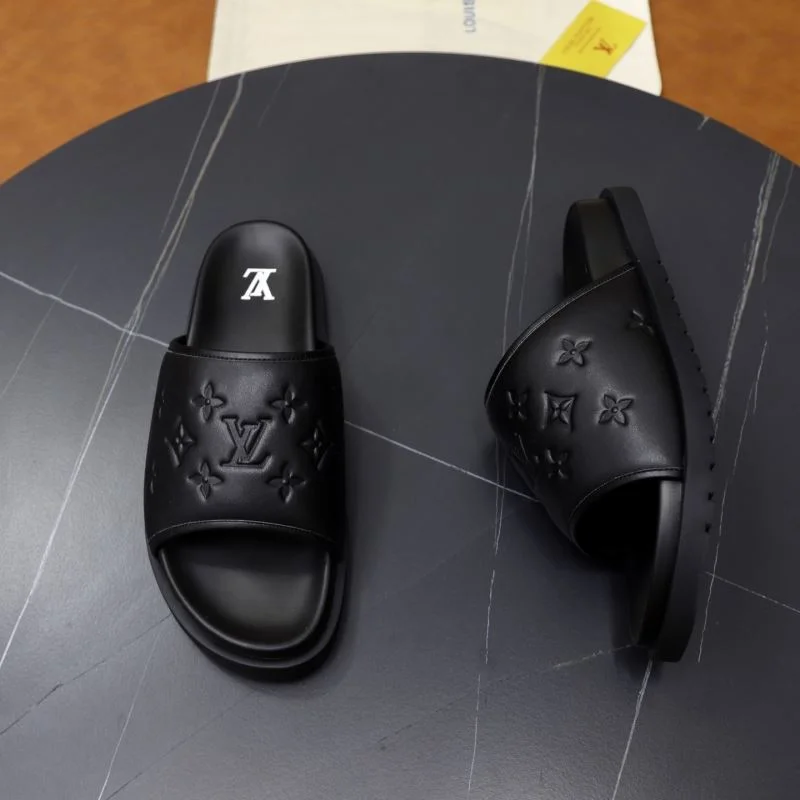Louis Vuitton Slippers Sleek 30548