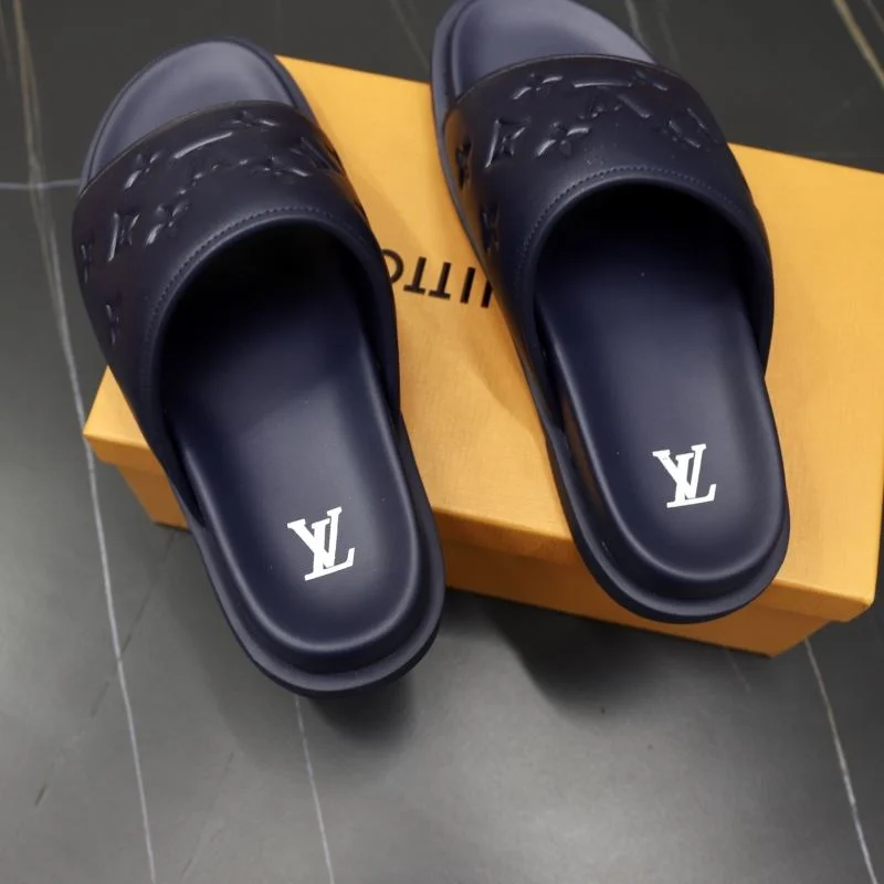 OnTrend Louis Vuitton Slippers 30539
