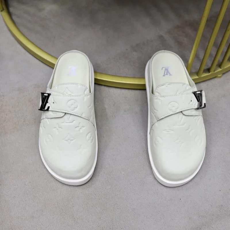 FashionForward Louis Vuitton Slippers 30537