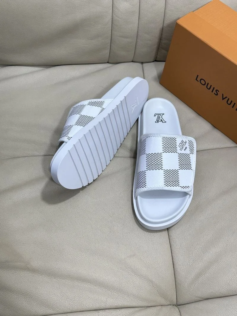 Trendsetting Louis Vuitton Slippers 30541
