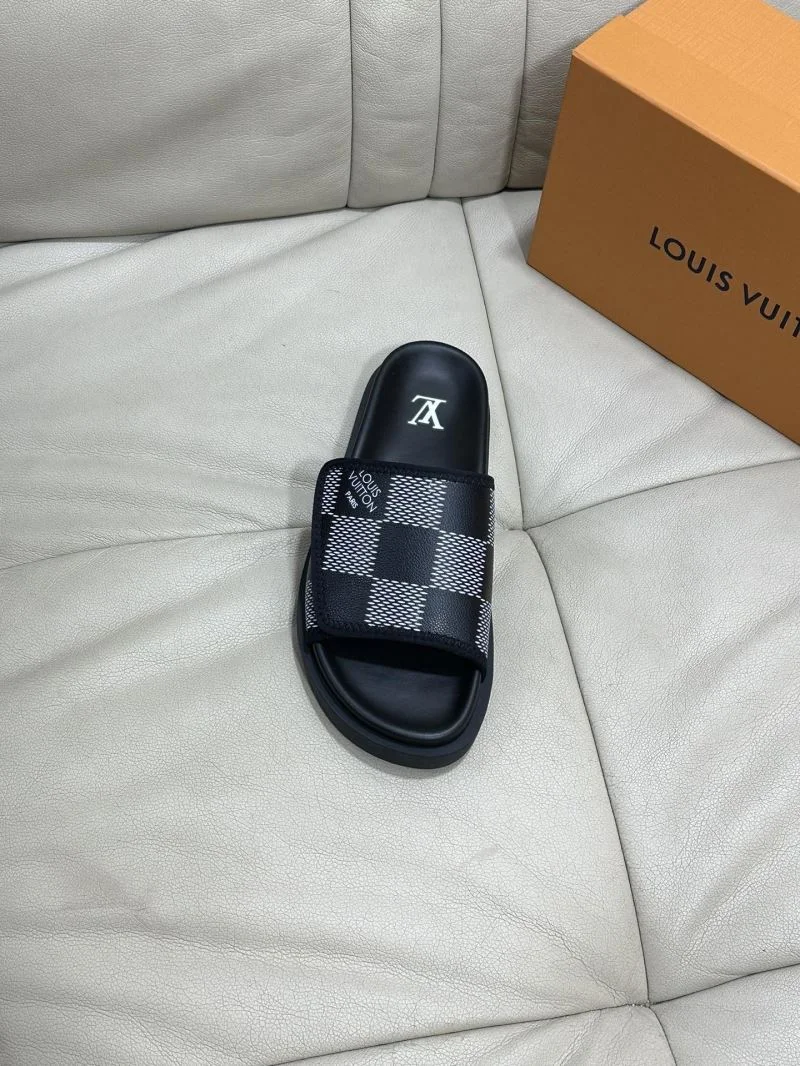 SmoothTexture Louis Vuitton Slippers 30538