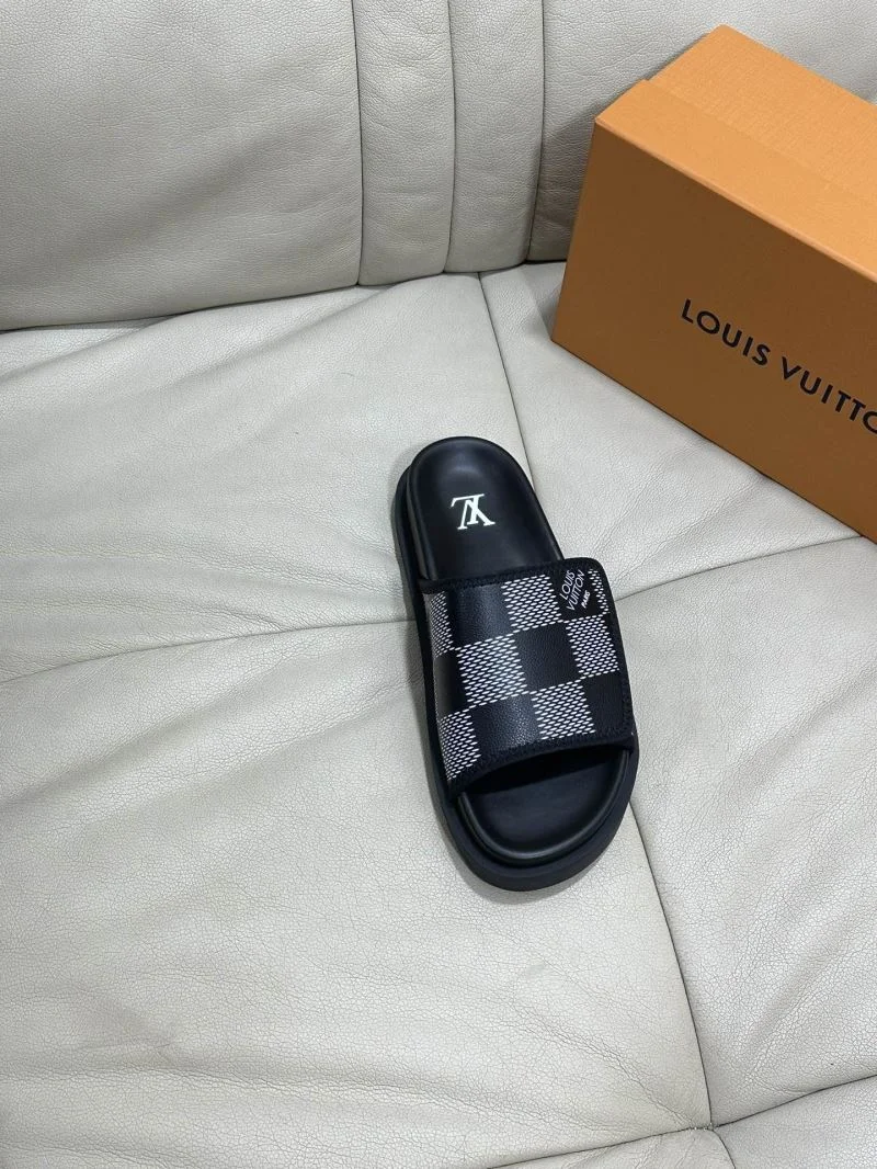 SmoothTexture Louis Vuitton Slippers 30538
