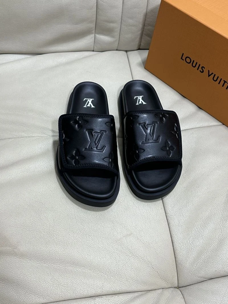 MultiPurpose Louis Vuitton Slippers 30522