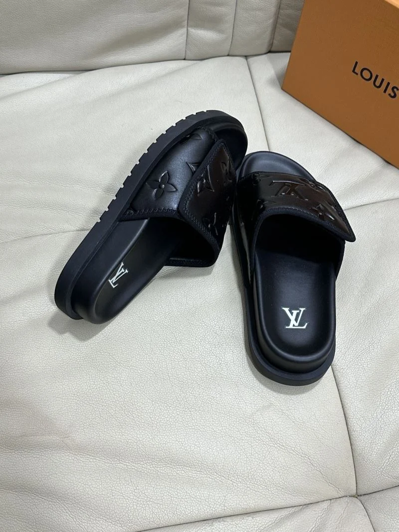 MultiPurpose Louis Vuitton Slippers 30522