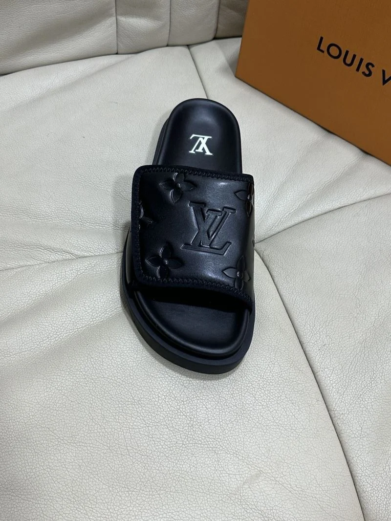 MultiPurpose Louis Vuitton Slippers 30522