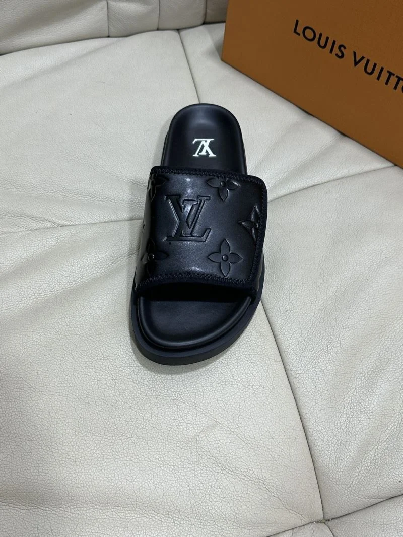 MultiPurpose Louis Vuitton Slippers 30522