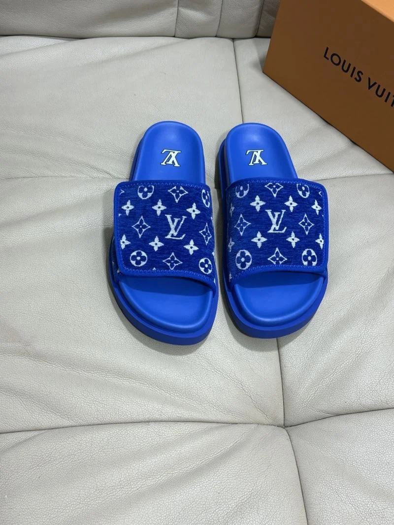 WaterResistant Louis Vuitton Slippers 30523
