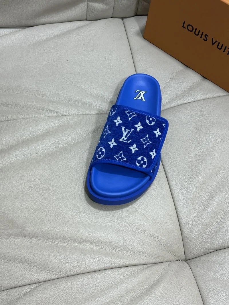 WaterResistant Louis Vuitton Slippers 30523