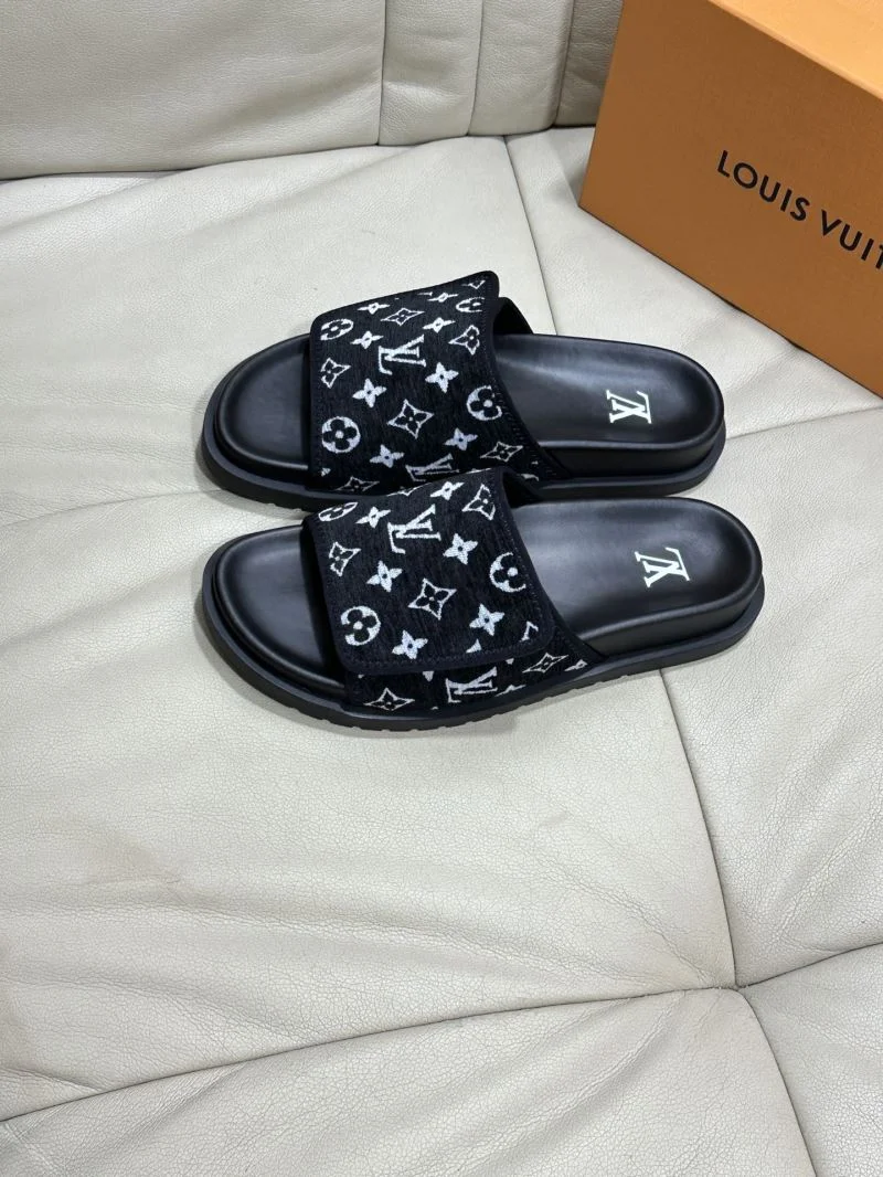 Louis Vuitton Slippers Chic 30520