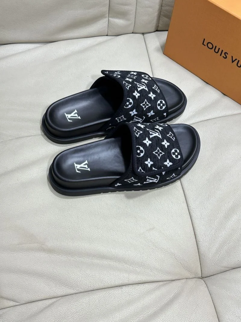 Louis Vuitton Slippers Chic 30520